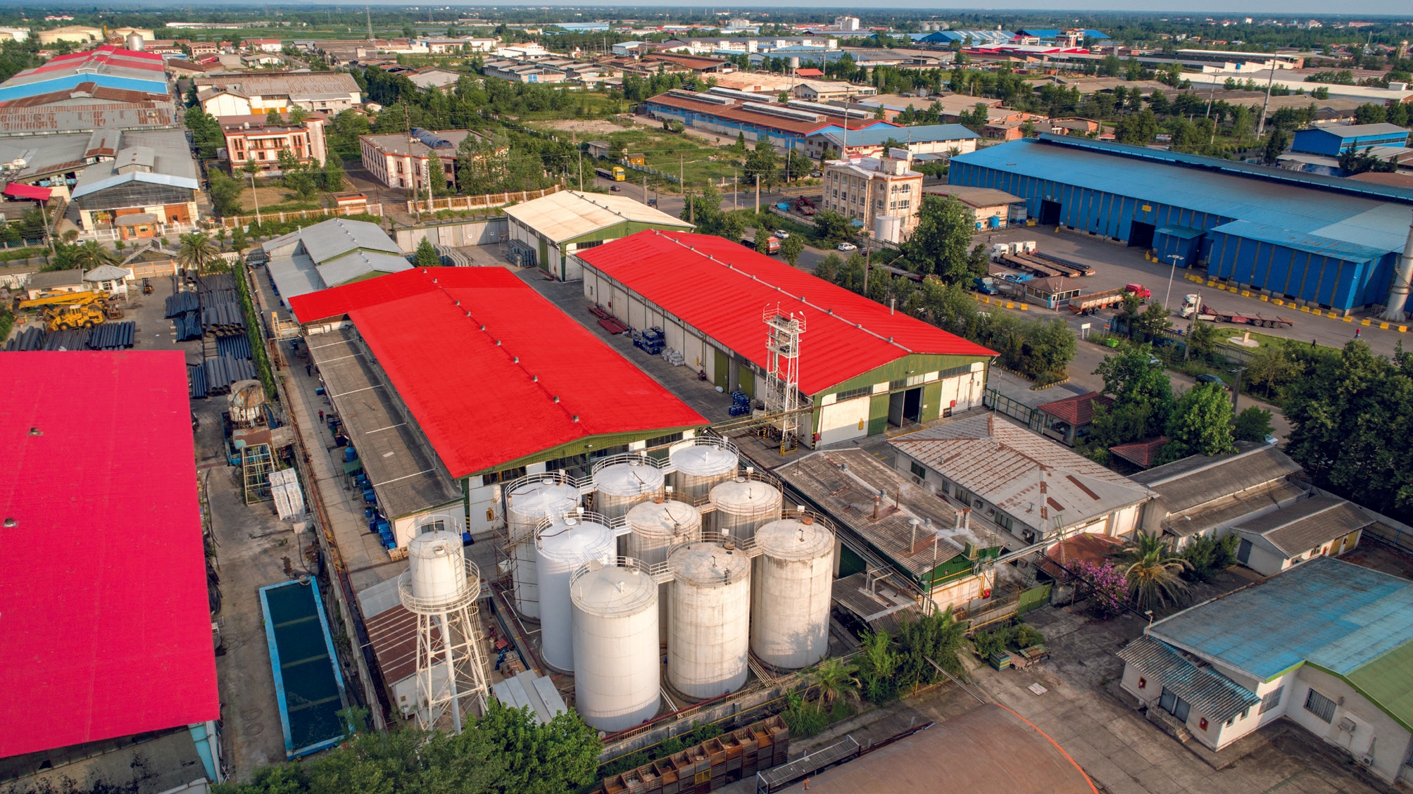 daghigh shimi factory image 2